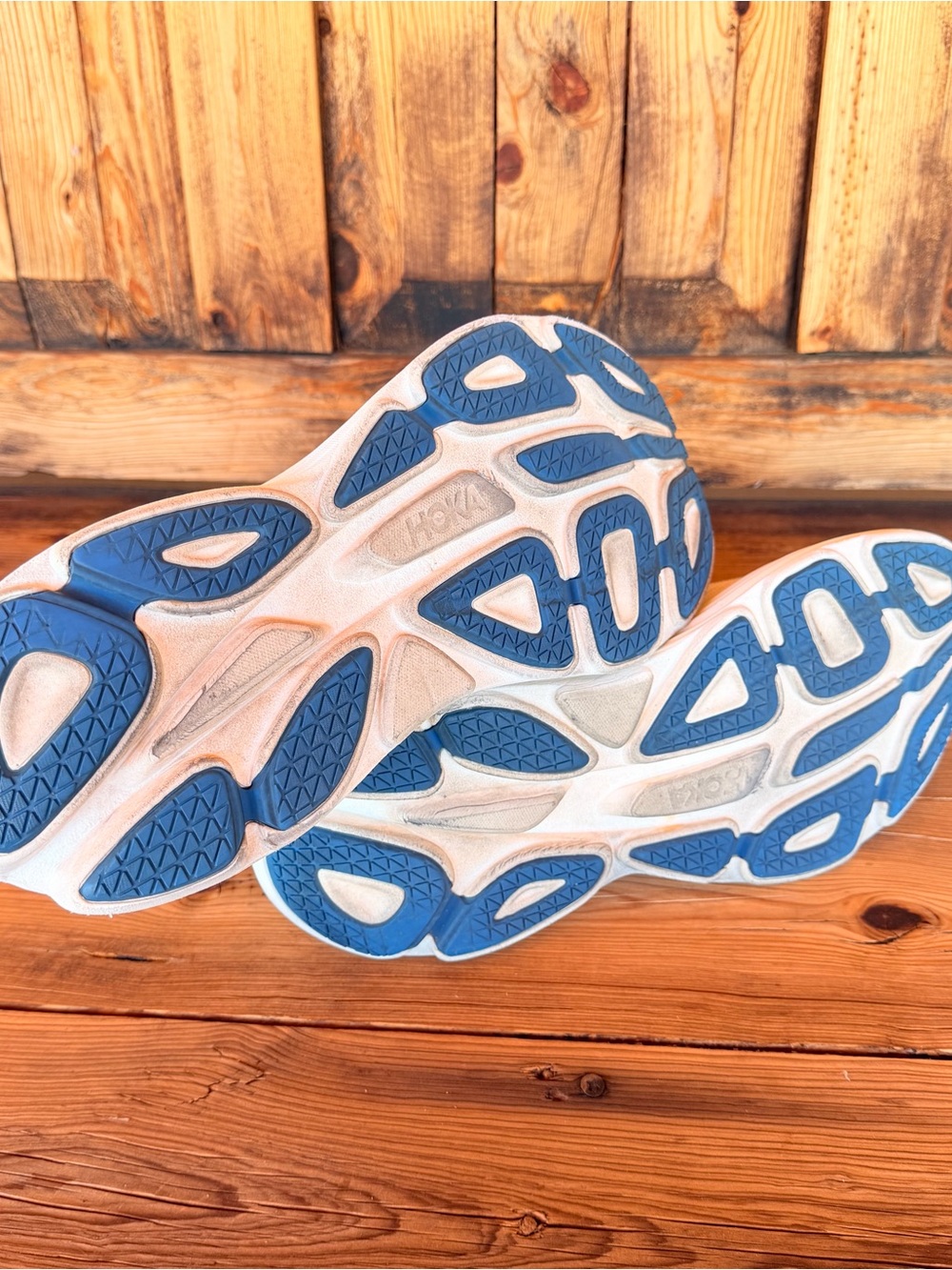 Size 10 Hoka One Men's Bondi 8 Frost Gold Running Comfort Shoes - Picture 3 of 10